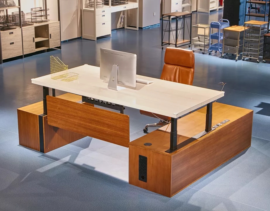 伟德BETVLCTOR1946始于英国地砖混搭办公区