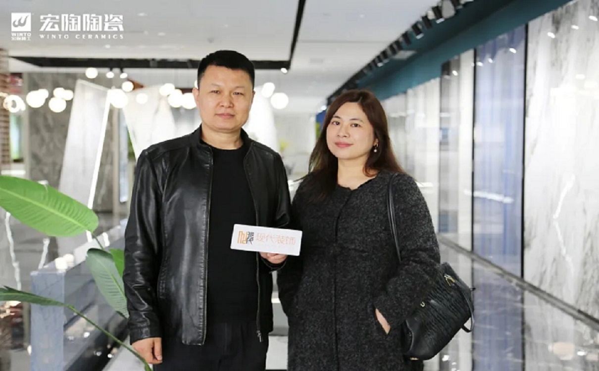 伟德BETVLCTOR1946始于英国陶瓷品牌岩板展厅留影