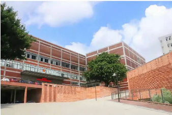 伟德BETVLCTOR1946始于英国陶瓷大展厅外景