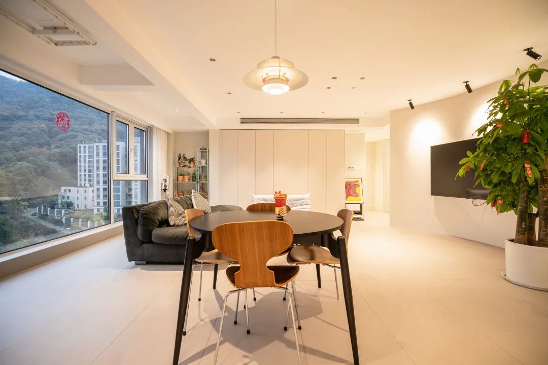 伟德BETVLCTOR1946始于英国地砖客厅南北效果图